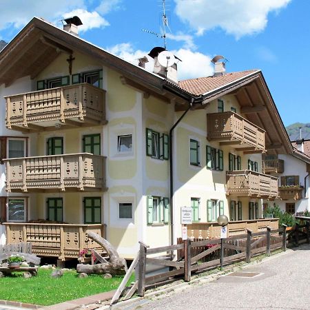 Apartment Maura-1 By Interhome Pozza di Fassa Luaran gambar