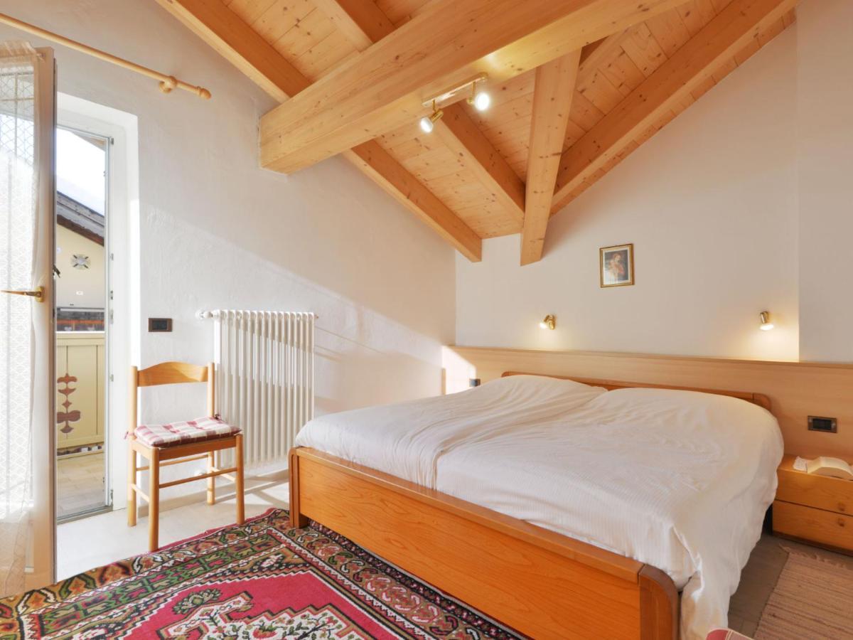 Apartment Maura-1 By Interhome Pozza di Fassa Luaran gambar