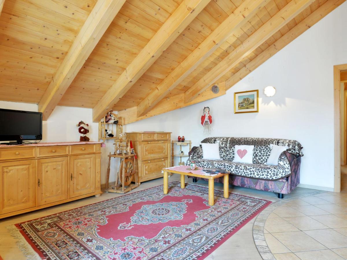 Apartment Maura-1 By Interhome Pozza di Fassa Luaran gambar