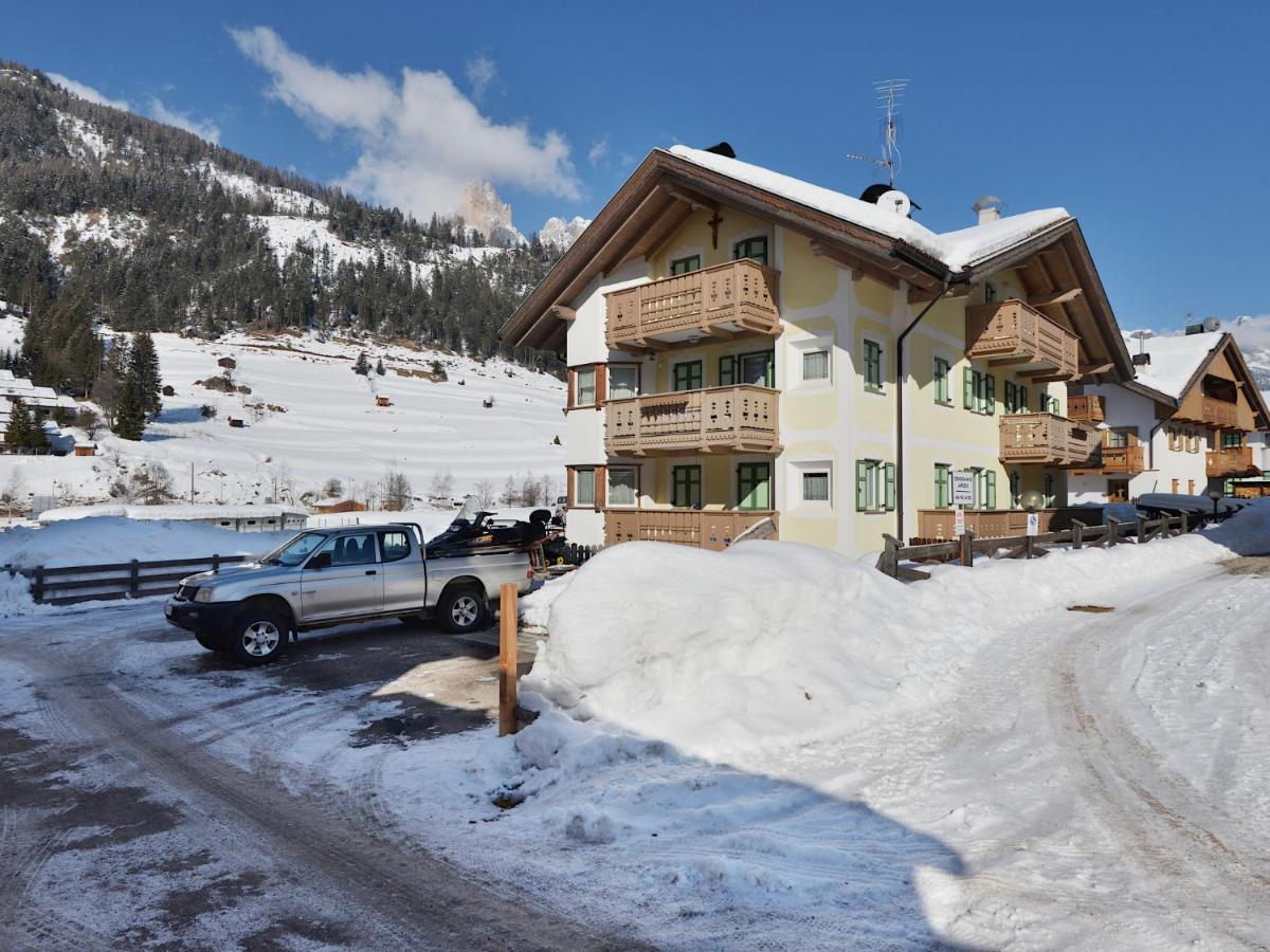 Apartment Maura-1 By Interhome Pozza di Fassa Luaran gambar