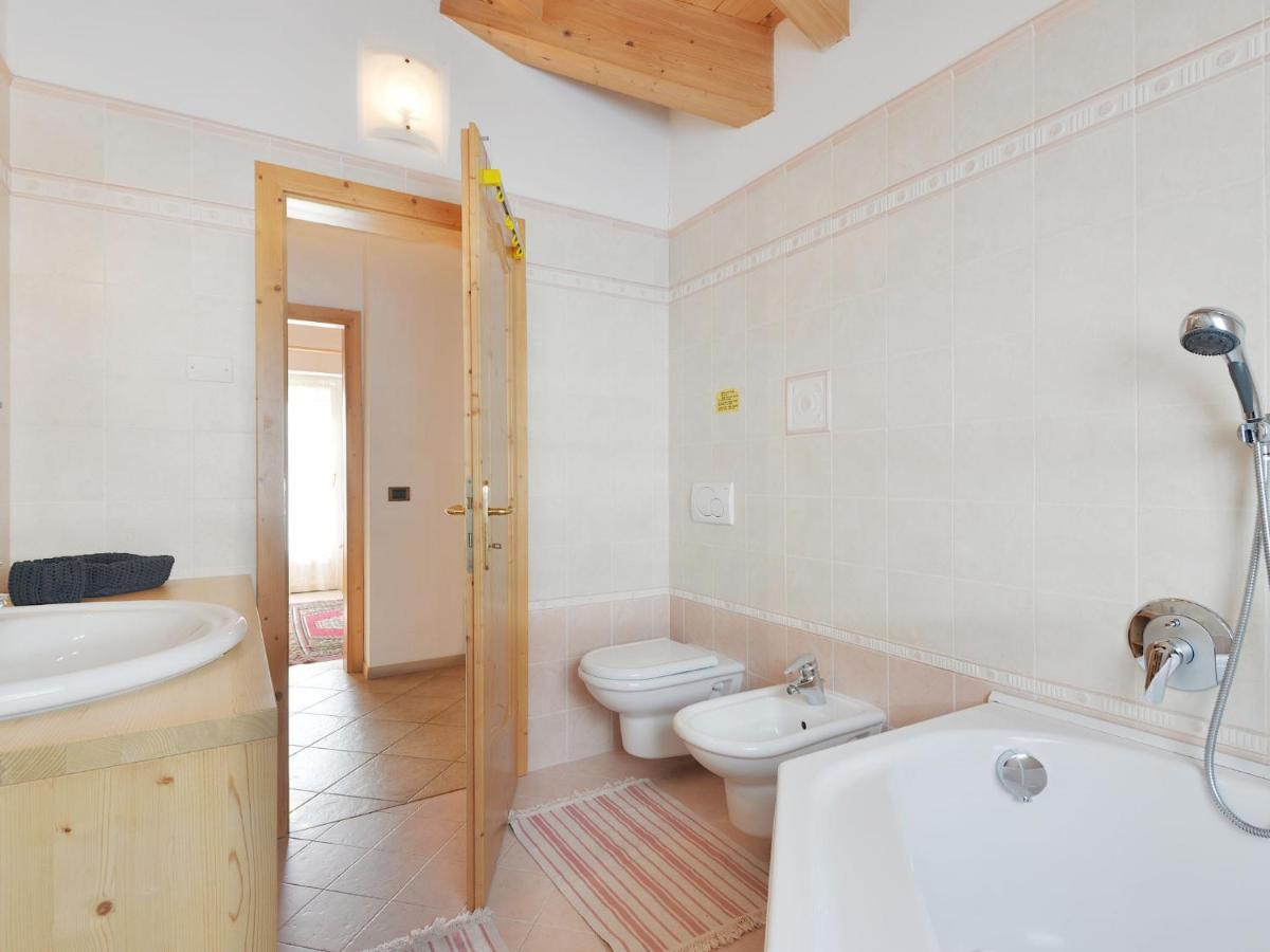 Apartment Maura-1 By Interhome Pozza di Fassa Luaran gambar