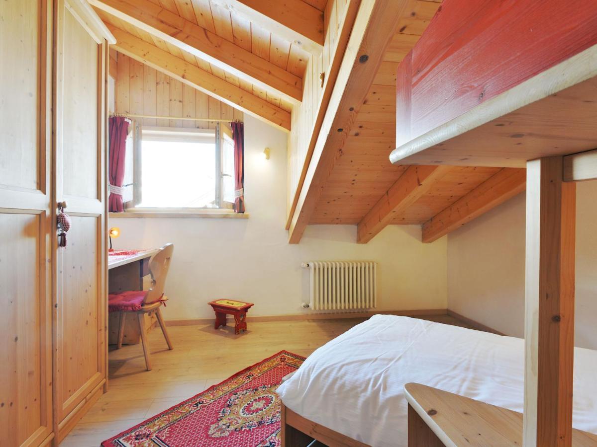 Apartment Maura-1 By Interhome Pozza di Fassa Luaran gambar