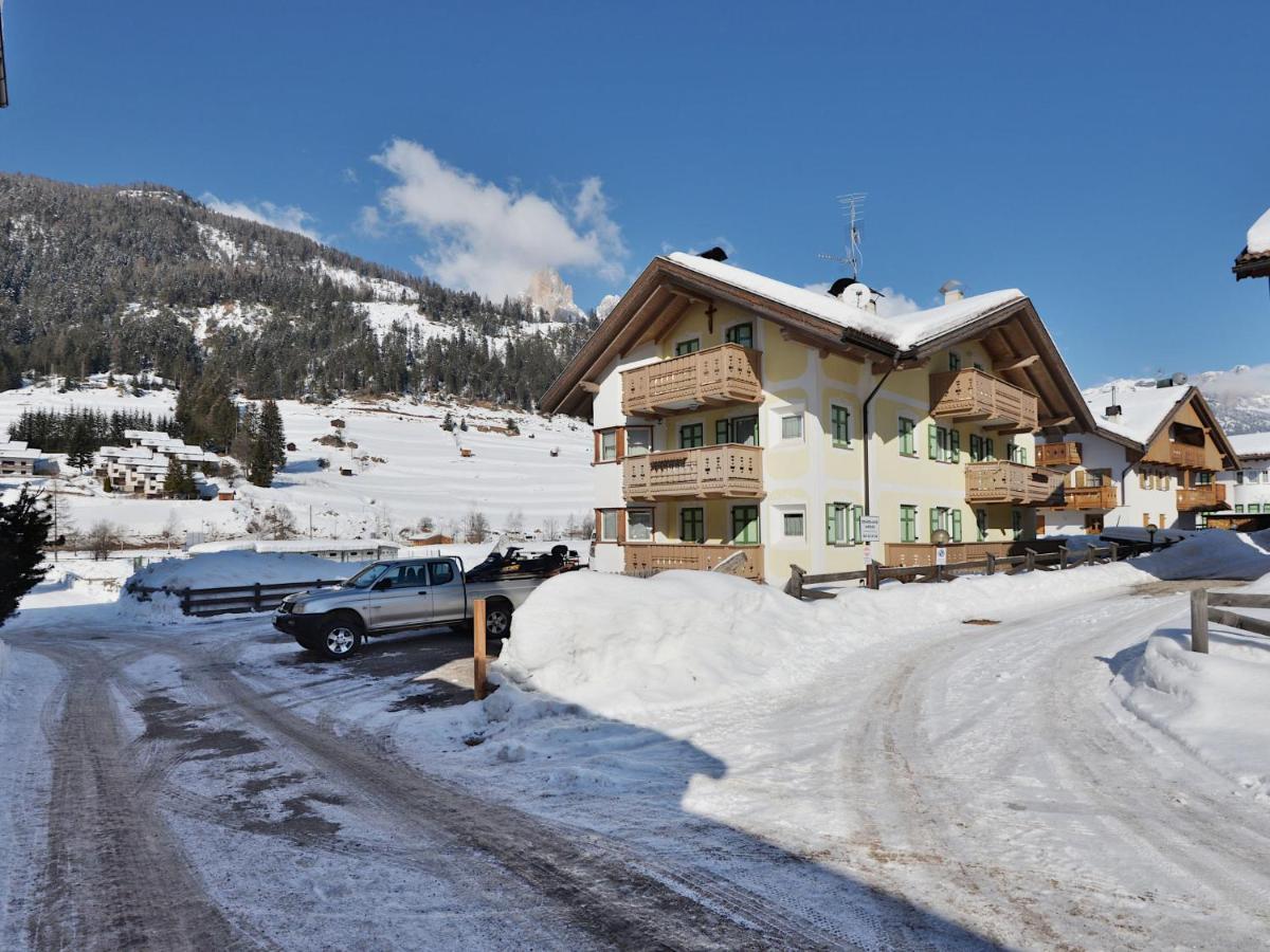 Apartment Maura-1 By Interhome Pozza di Fassa Luaran gambar