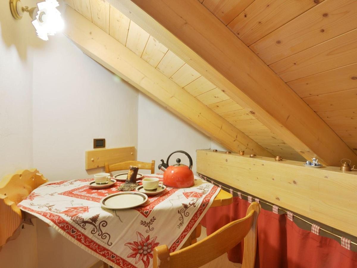 Apartment Maura-1 By Interhome Pozza di Fassa Luaran gambar