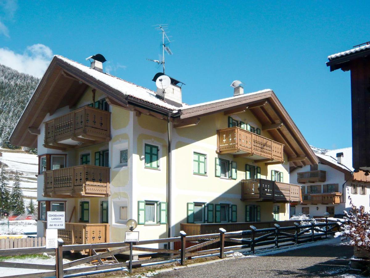 Apartment Maura-1 By Interhome Pozza di Fassa Luaran gambar