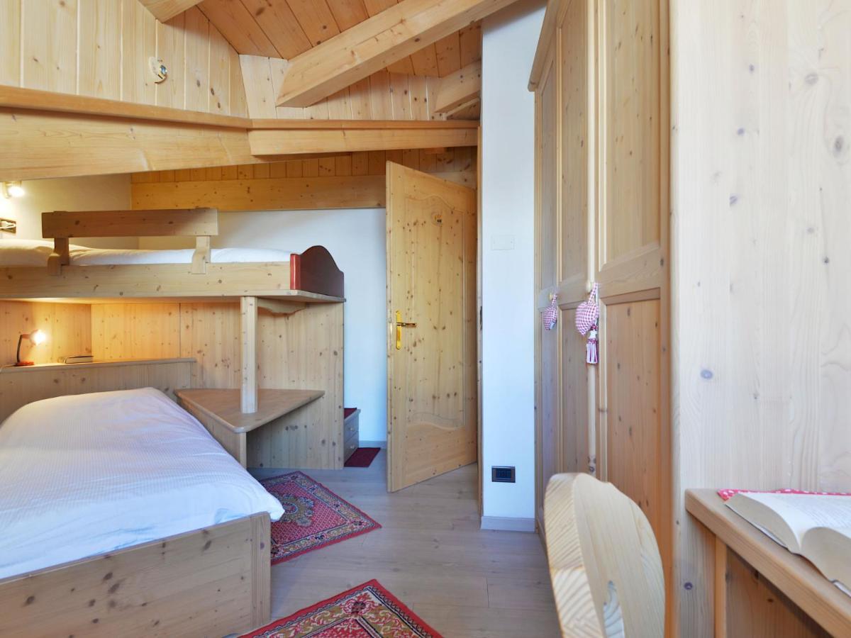Apartment Maura-1 By Interhome Pozza di Fassa Luaran gambar